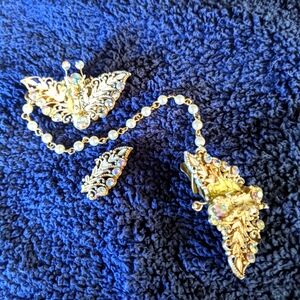 Vintage Aurora Borealis Sweater Clip - costume jewelry, damaged, still works